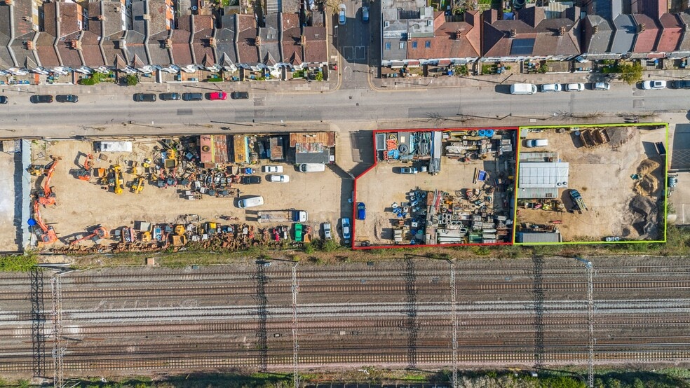 Unit 1 & 2 Cecil Rd, Harrow for lease - Primary Photo - Image 1 of 4