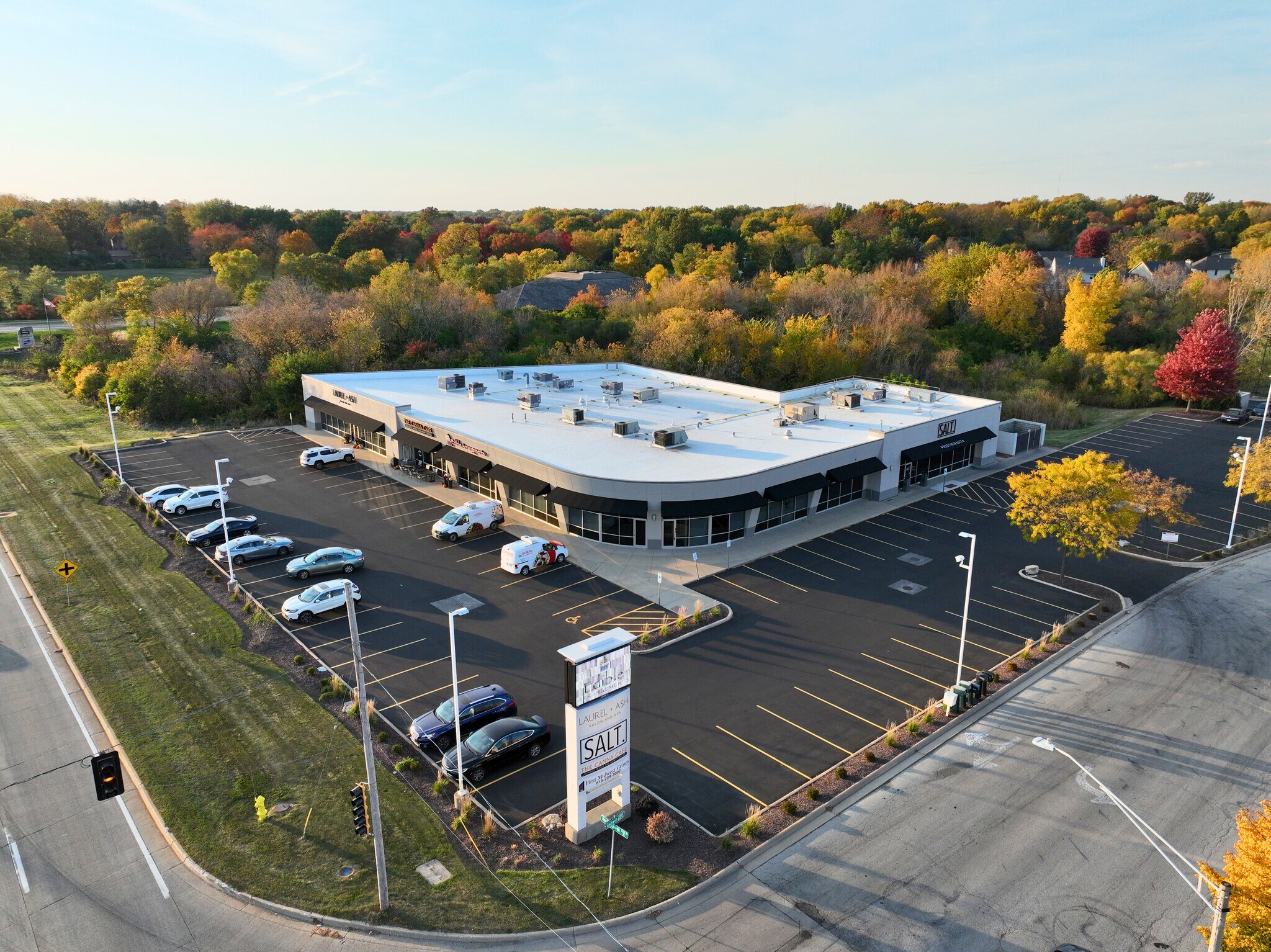 6824-6860 Spring Creek Rd, Rockford, IL for sale Building Photo- Image 1 of 1