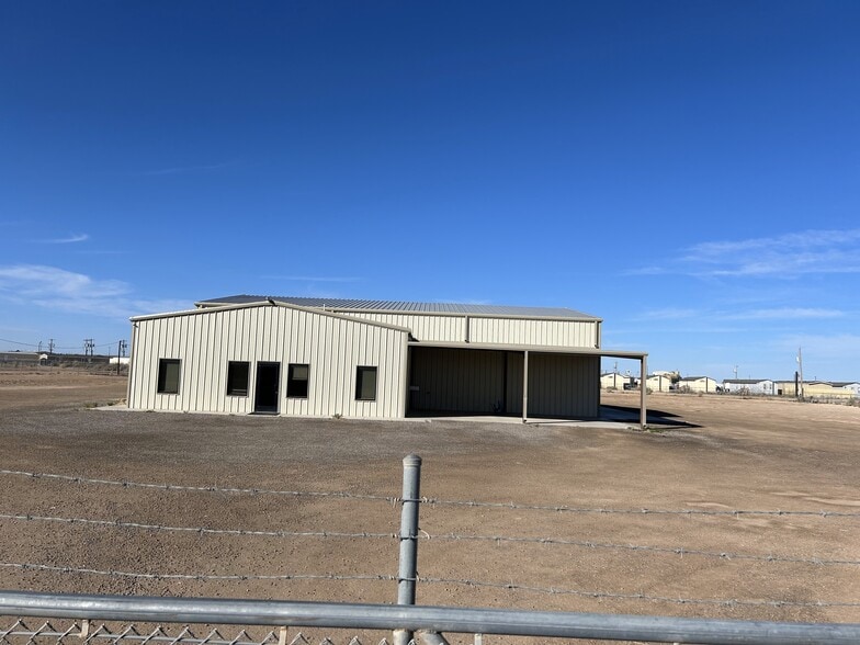 1389 Oil Mil Rd, Pecos, TX for lease - Building Photo - Image 1 of 39