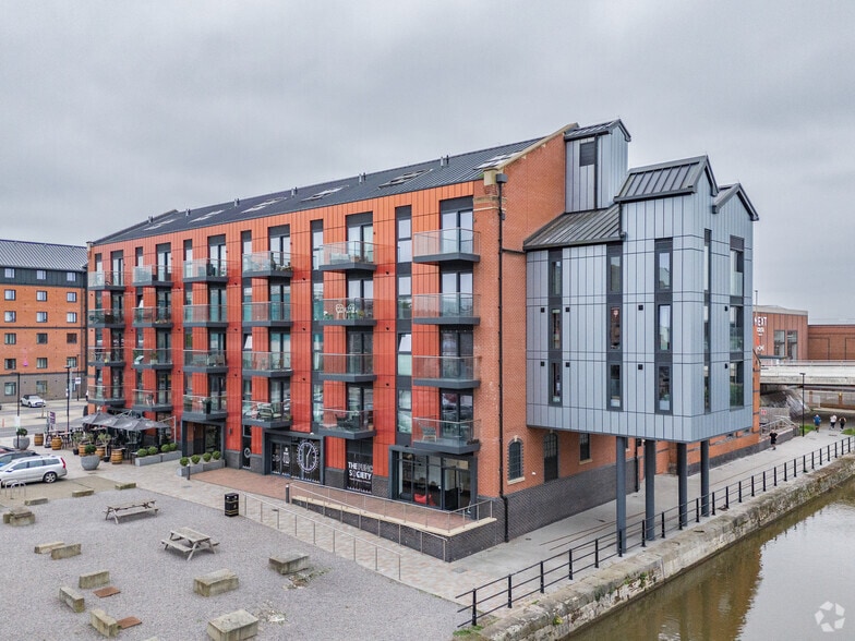 Bakers Quay, Gloucester for sale - Primary Photo - Image 2 of 4
