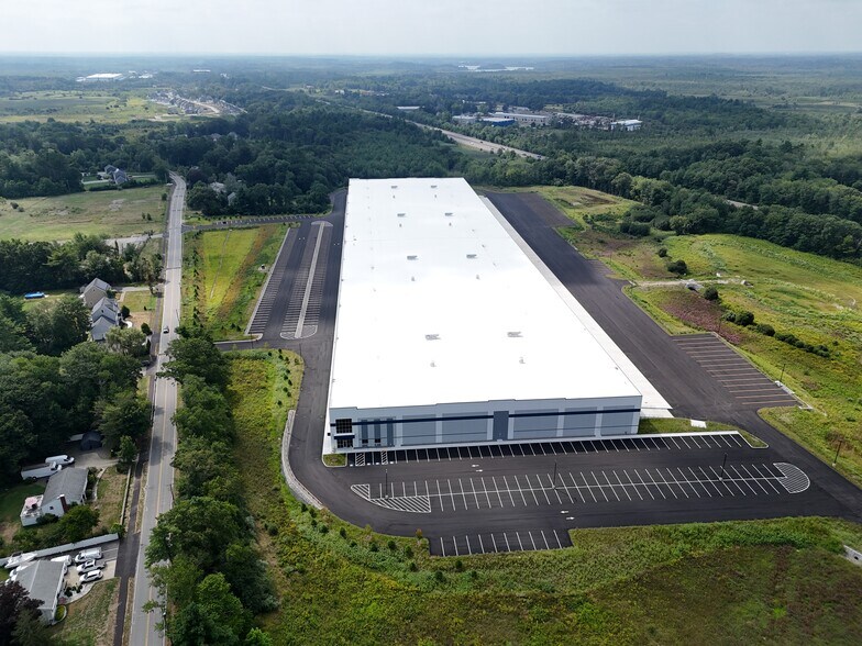 21 Lincoln St, West Bridgewater, MA for lease - Building Photo - Image 1 of 14