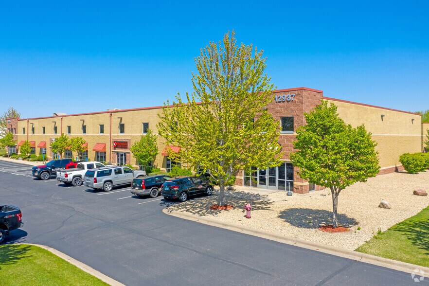 12925-12937 Eagle Creek Pky, Savage, MN 55378 | LoopNet - Finish Line Chiropractic Savage Mn 55378