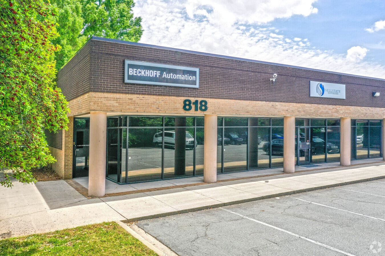 818 Tyvola Rd, Charlotte, NC 28217