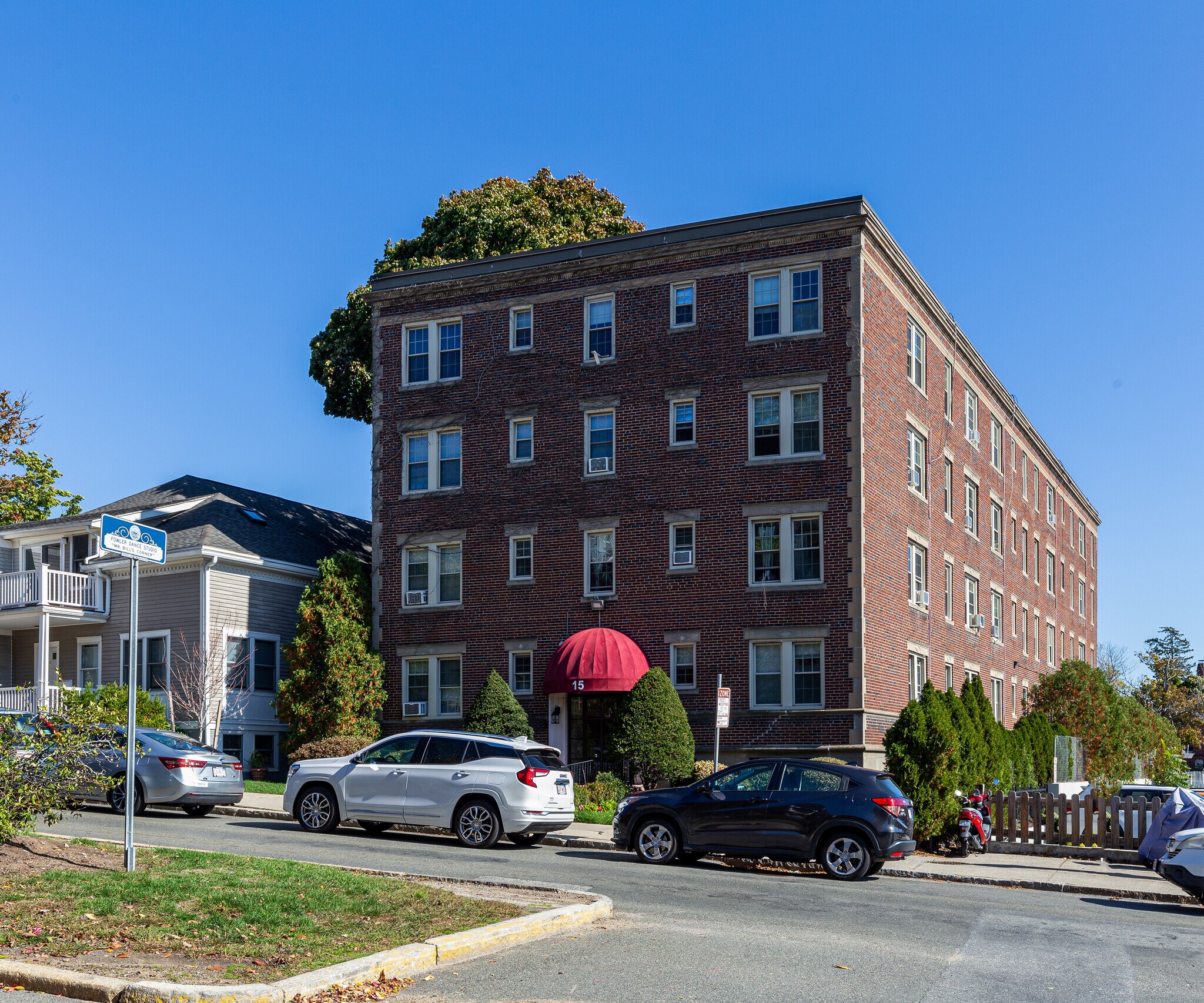 15 Governors Ave, Medford, MA 02155