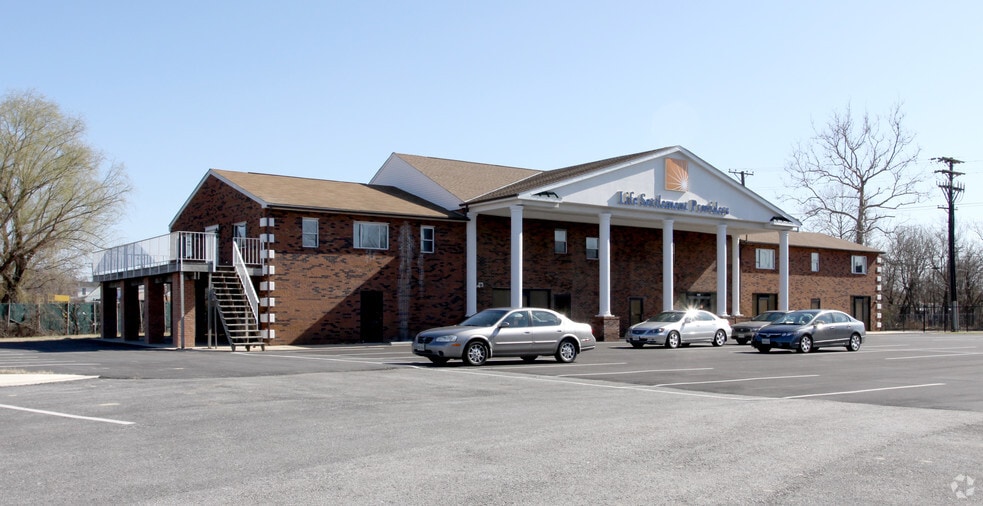 6302A Old North Point Rd, Sparrows Point, MD for lease - Building Photo - Image 1 of 4