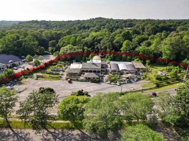 559 N Country Rd Rt, Saint James, NY for sale - Primary Photo - Image 1 of 1