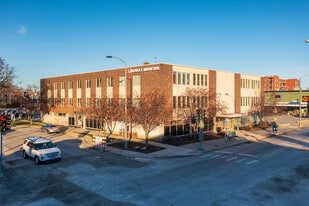 3340 S Oak Park Ave, Berwyn IL - Convenience Store