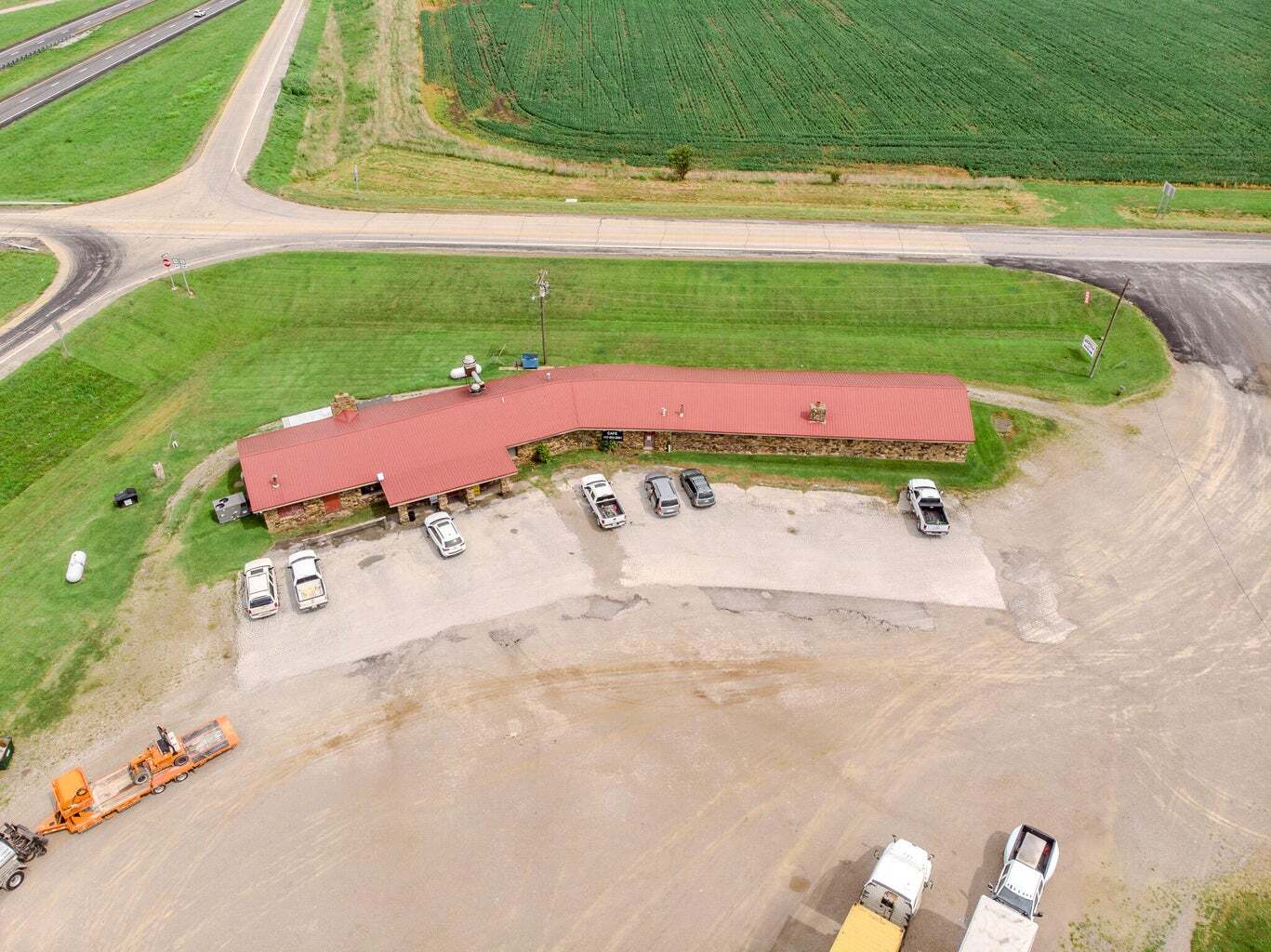 18400 E B Hwy, Sheldon, MO for sale Primary Photo- Image 1 of 68