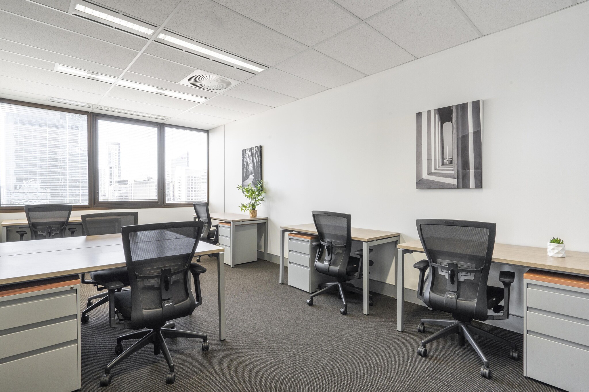 High St, Potters Bar for lease Interior Photo- Image 1 of 11