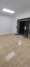 Retail in Barcelona, Barcelona for lease Interior Photo- Image 2 of 5