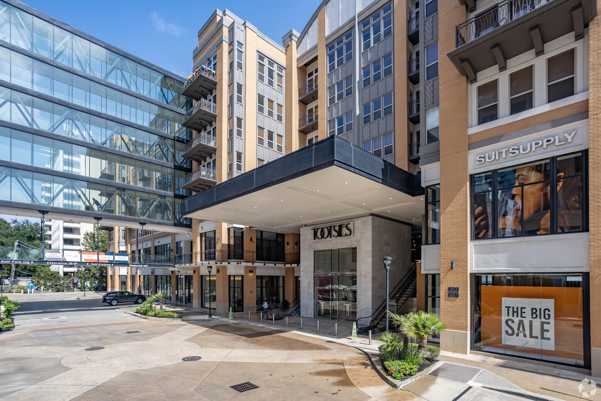 2800 Kirby Dr, Houston, TX 77098 The Shops at Arrive River Oaks