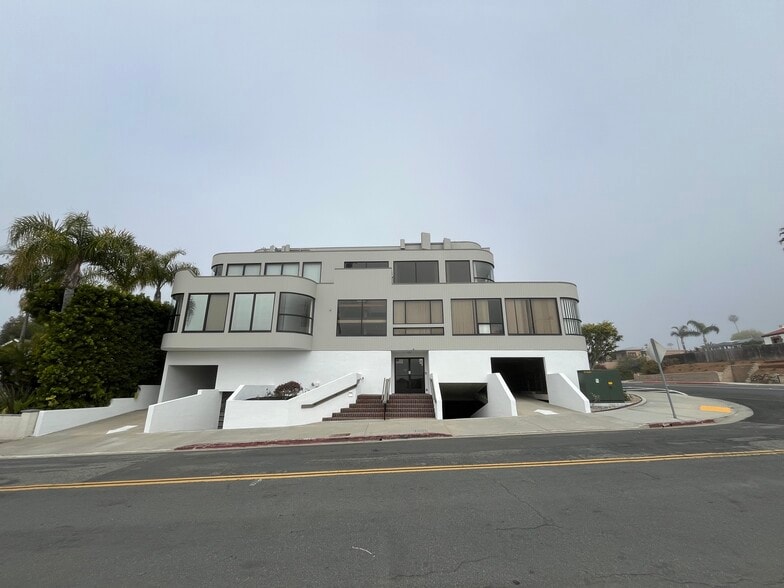 105 Crescent Bay Dr, Laguna Beach CA - Commercial Real Estate