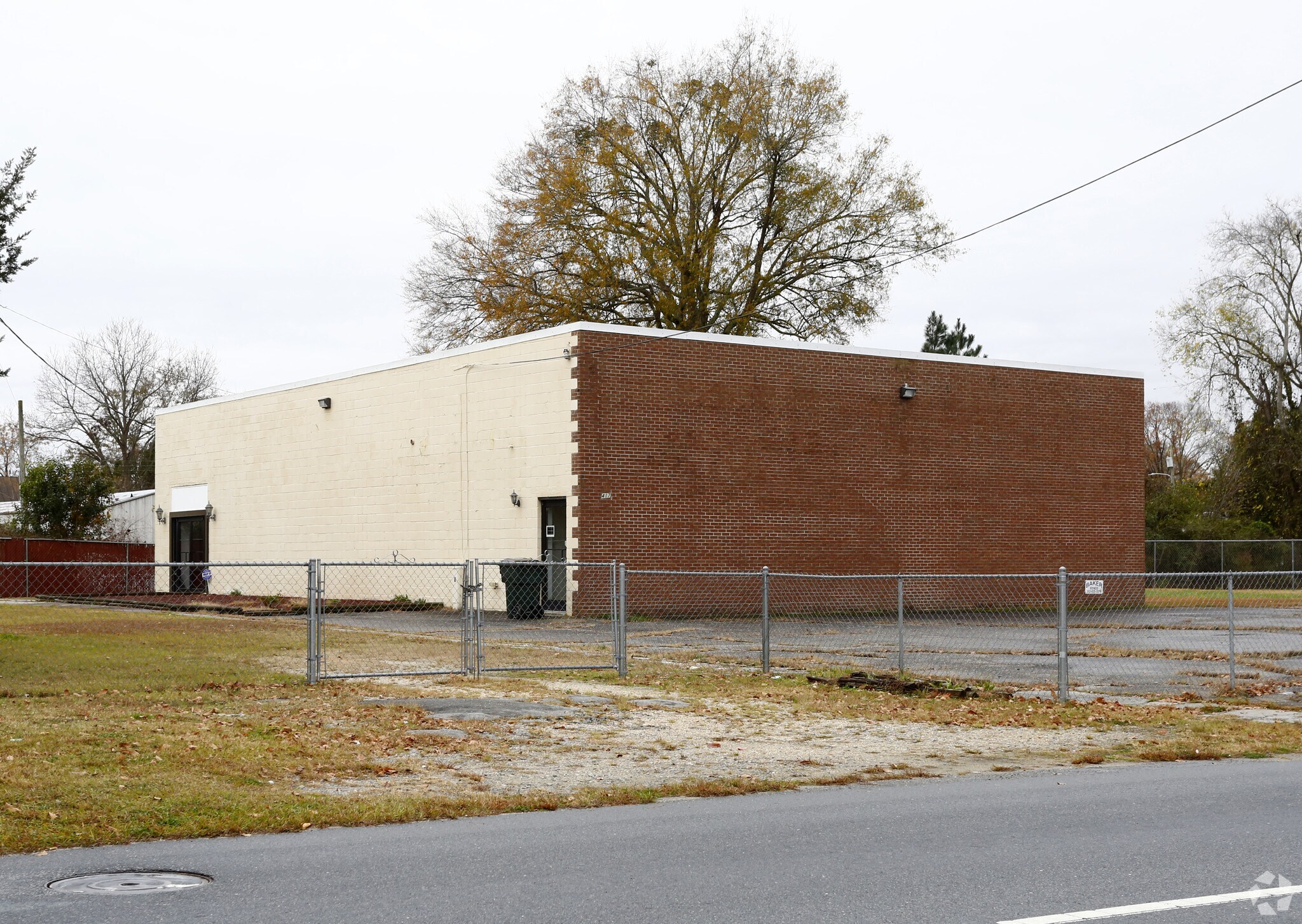 417 E Vernon Ave, Kinston, NC for sale Primary Photo- Image 1 of 1