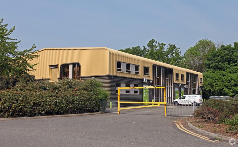 Howarth Rd, Maidenhead for sale - Primary Photo - Image 1 of 1