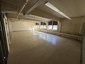 143-147 Essex St, Haverhill, MA for lease Interior Photo- Image 2 of 3