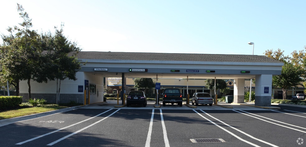 10740 Balmoral Cir, Jacksonville, FL for lease - Building Photo - Image 3 of 3