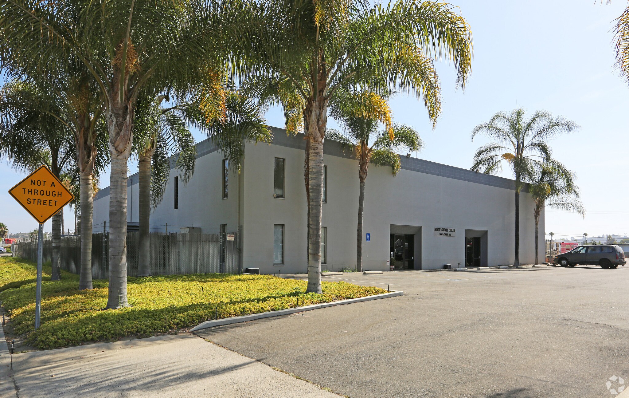 504 Jones Rd, Oceanside, CA for sale Primary Photo- Image 1 of 1