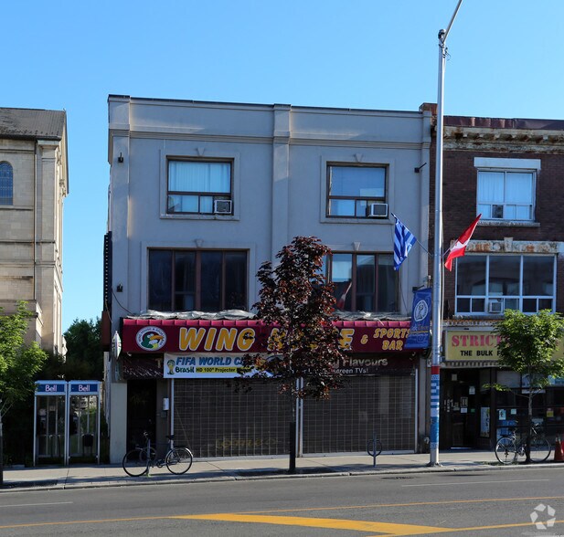 628-630 Danforth Ave, Toronto, ON for sale - Primary Photo - Image 1 of 1