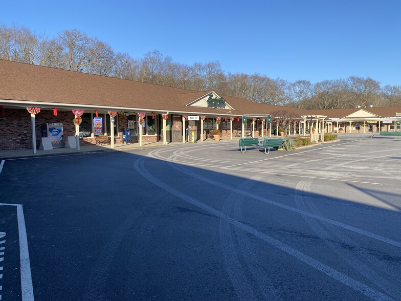 1-53 Village Plaza Way, North Scituate, RI for sale - Primary Photo - Image 1 of 1