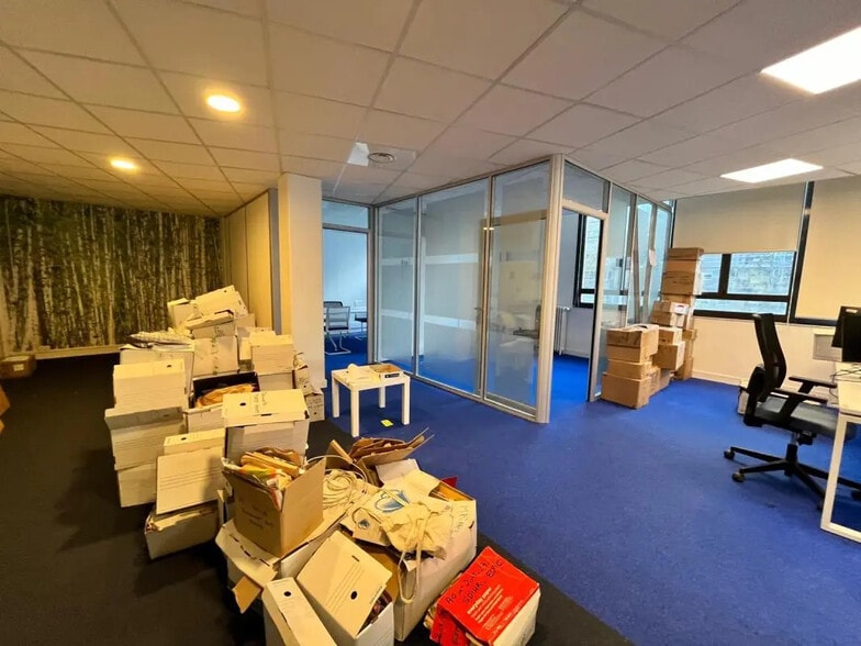 47 Rue De Charonne, Paris for lease - Building Photo - Image 3 of 25