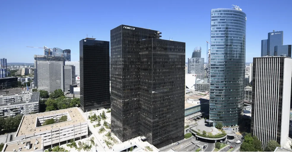 100-101 Terrasse Boieldieu, Puteaux for lease - Building Photo - Image 2 of 6