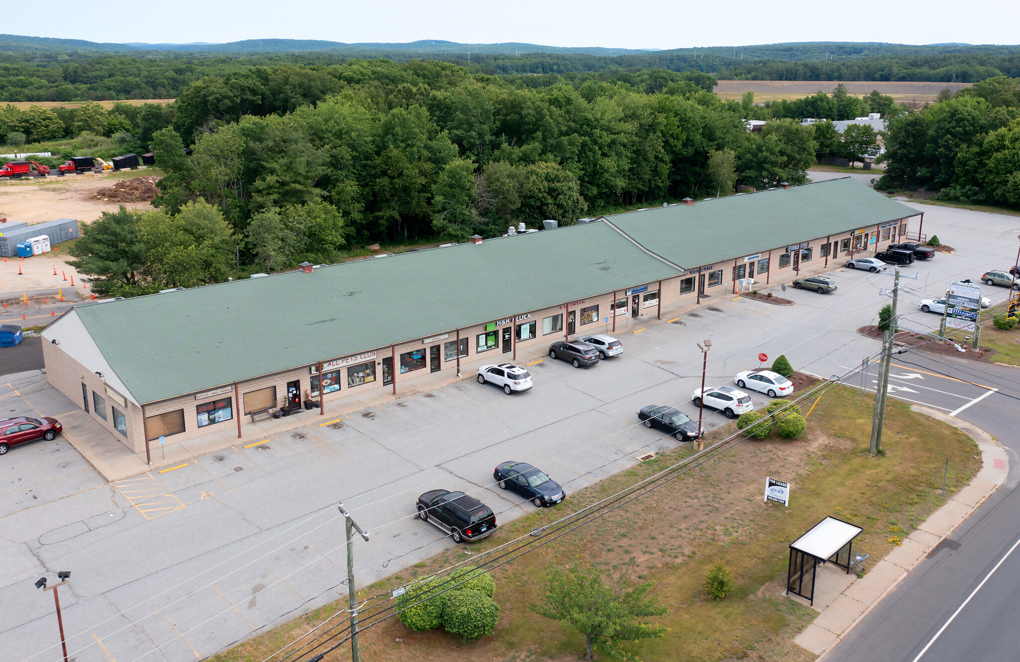 351-361 Boston Post Rd, North Windham, CT for lease Building Photo- Image 1 of 4