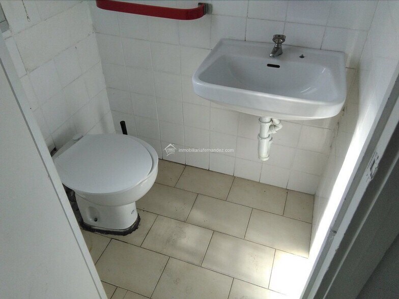 Retail in Cáceres, Cáceres for lease - Building Photo - Image 1 of 6