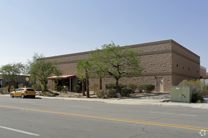 77824 Wildcat Dr, Palm Desert, CA for lease - Building Photo - Image 2 of 10