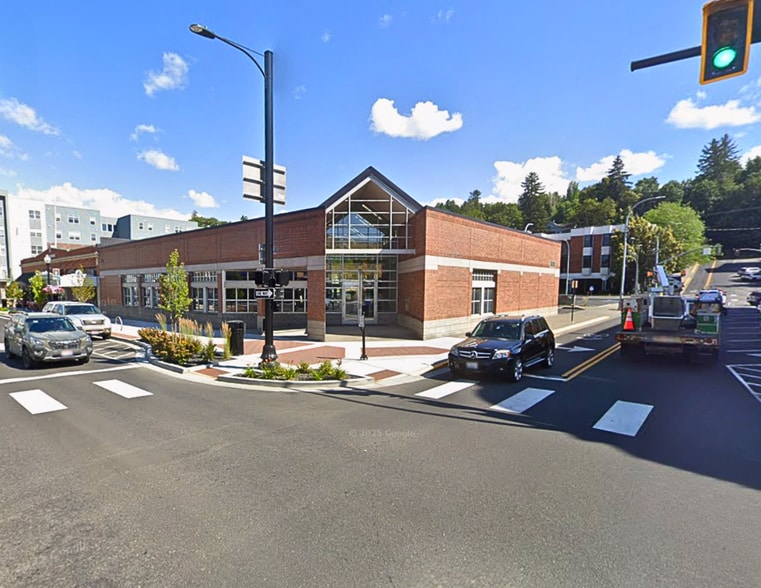 301 E Main St, Pullman, WA for lease - Building Photo - Image 2 of 8