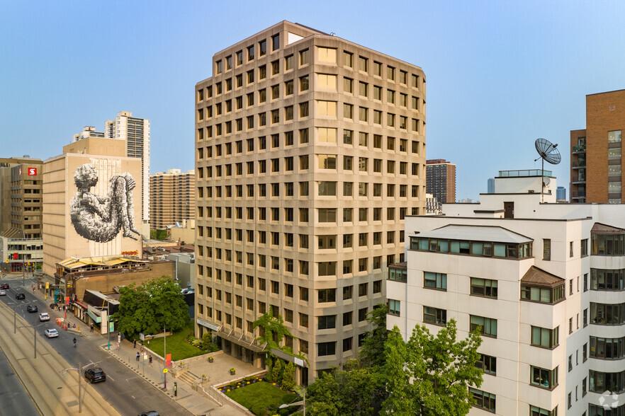 45 St Clair Ave W, Toronto, ON for lease - Building Photo - Image 1 of 5