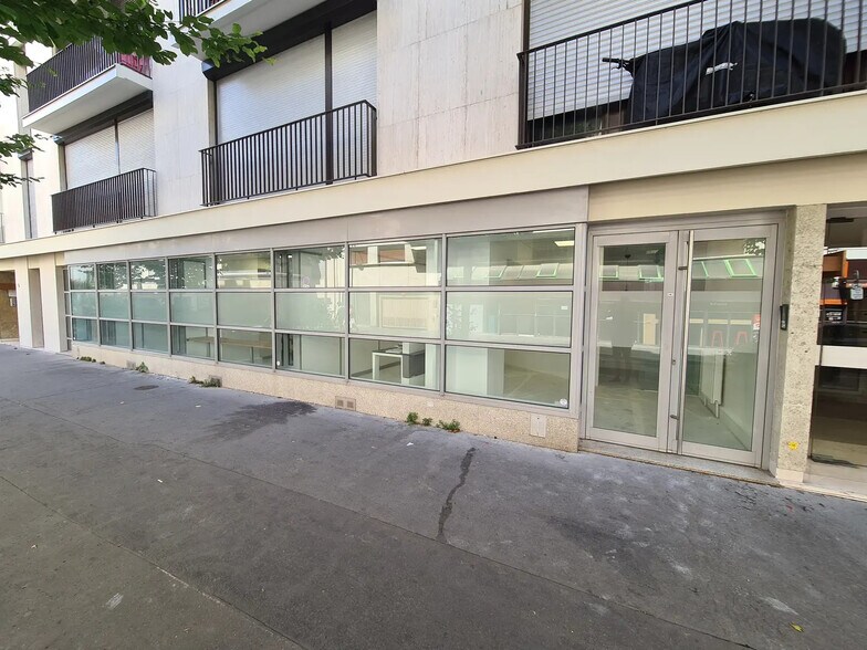 Office in Paris for sale - Building Photo - Image 2 of 15