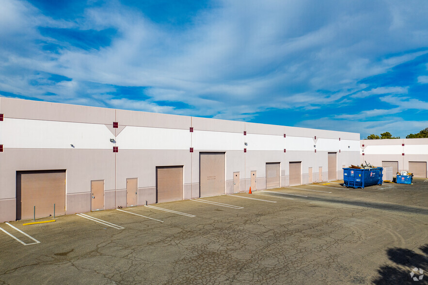 5828 Spring Mountain Rd, Las Vegas, NV for lease - Building Photo - Image 3 of 5