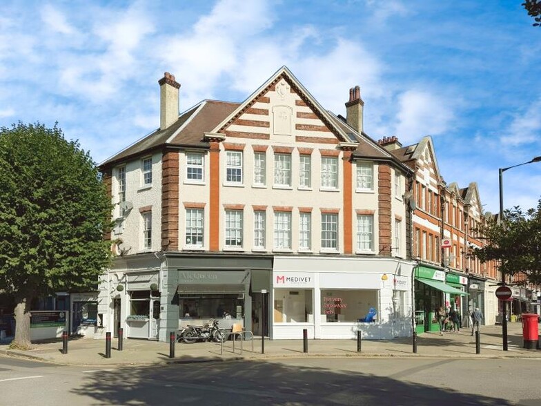 123-127 The Broadway, Southend On Sea for sale - Building Photo - Image 1 of 6