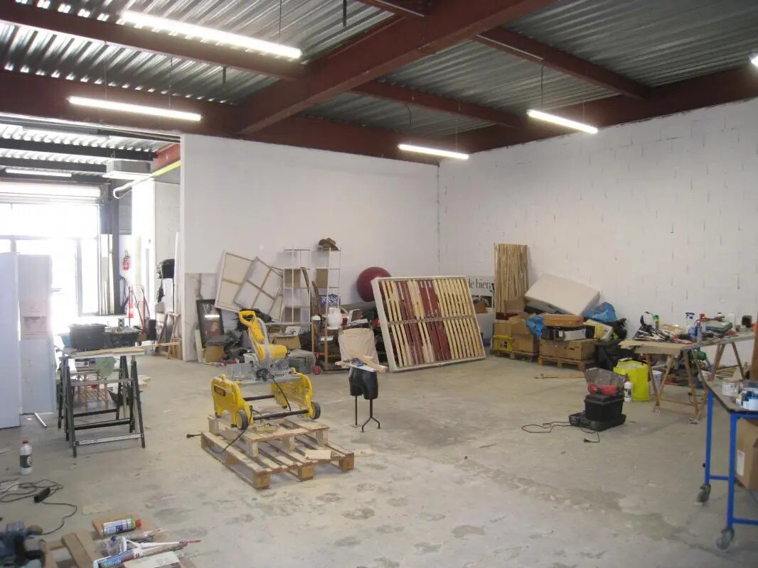 Industrial in La Ciotat for lease Interior Photo- Image 1 of 6