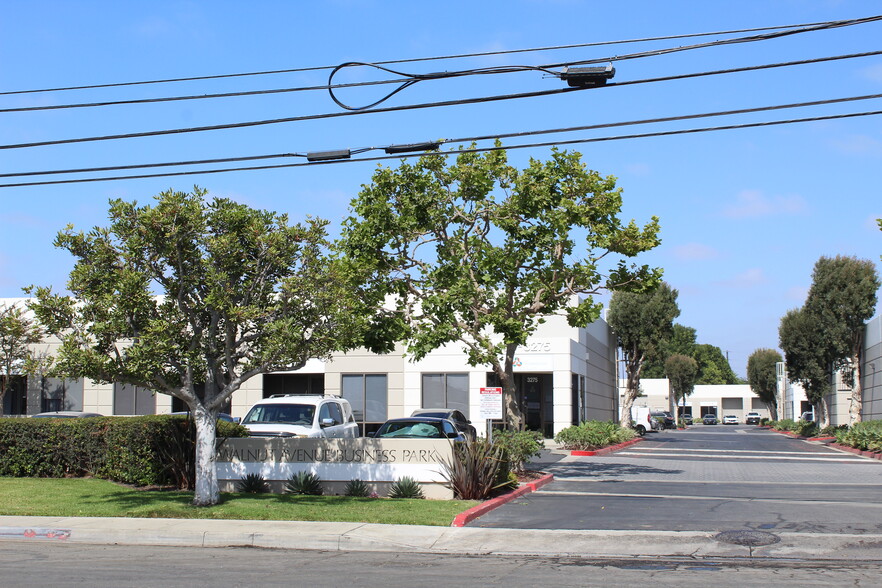 3283-3299 Walnut Ave, Signal Hill, CA for lease - Building Photo - Image 1 of 19