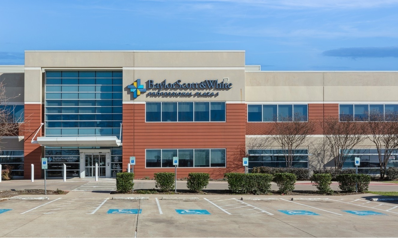 2460 N Interstate Highway 35 E, Waxahachie, TX for lease Building Photo- Image 1 of 7