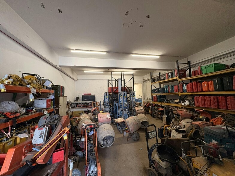 Trumpers Way, London for lease - Building Photo - Image 3 of 6