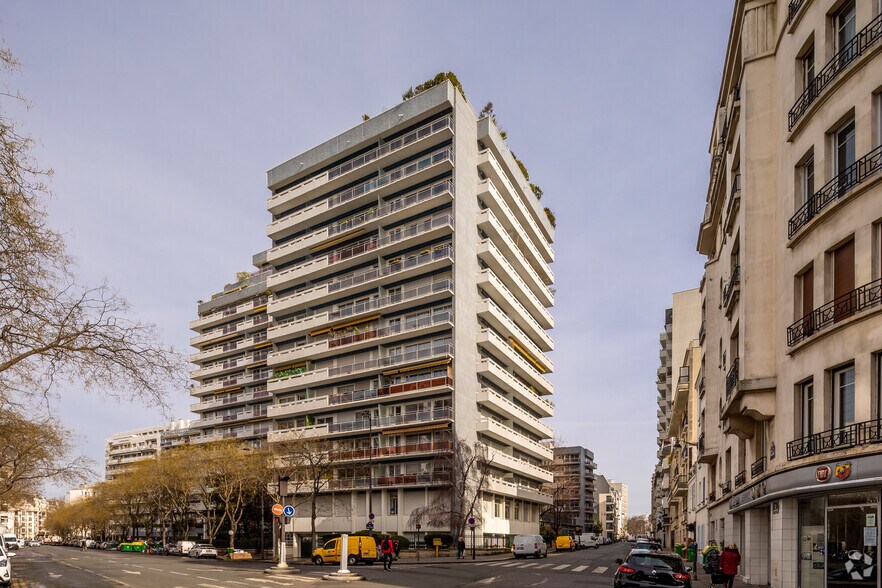 29 Rue Saint-Amand, Paris for lease - Primary Photo - Image 1 of 2