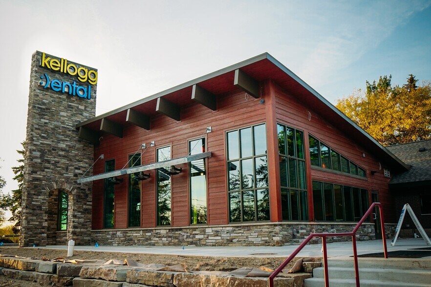 1250 Byron Rd, Howell, MI for sale - Building Photo - Image 1 of 8