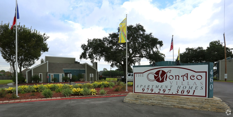 460 Hwy 332, Lake Jackson, TX for sale - Primary Photo - Image 1 of 1