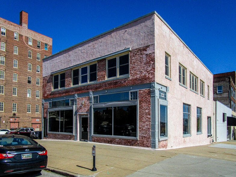 613 S 16th St, Omaha, NE for lease - Building Photo - Image 1 of 9