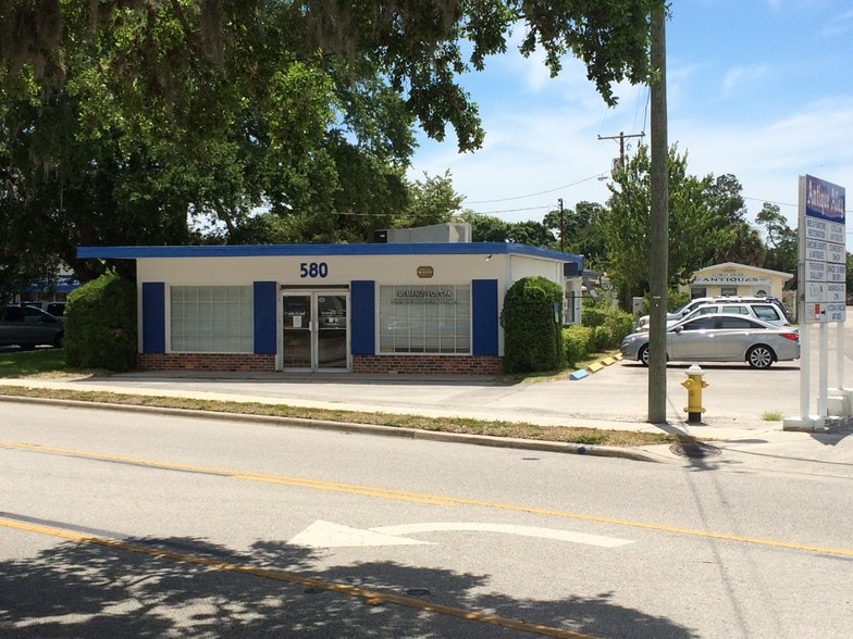 560 Indian Rocks Rd, Largo, FL for sale - Building Photo - Image 1 of 1