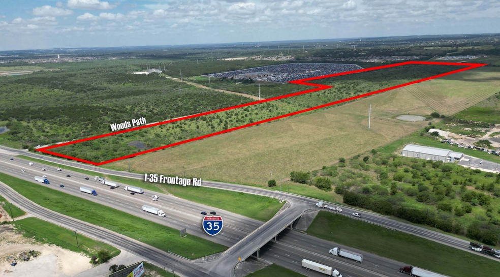 Woods Path, New Braunfels, TX for sale - Building Photo - Image 3 of 6