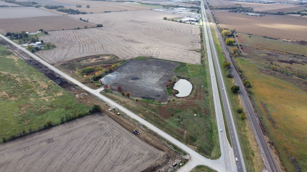 7201 N 98th St, Lincoln, NE for sale - Building Photo - Image 2 of 14