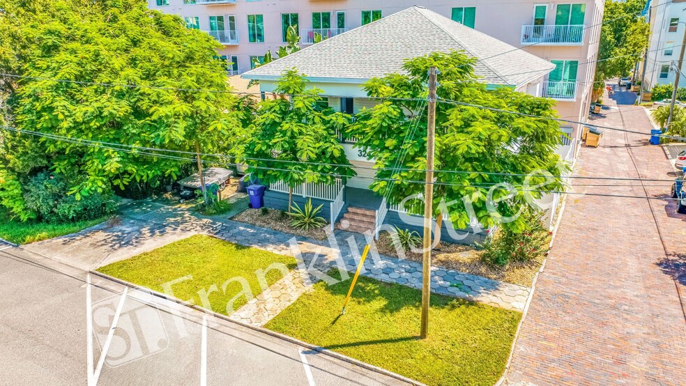 324 7th St S, Saint Petersburg, FL for sale - Building Photo - Image 3 of 12