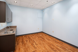 220 S Denton Tap Rd, Coppell, TX for lease Interior Photo- Image 1 of 10