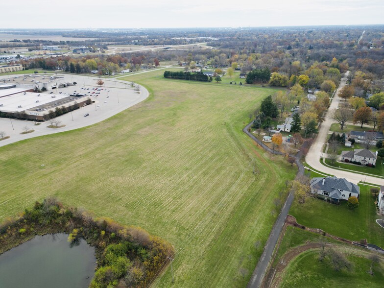 Hickory Point Mall, Forsyth, IL for sale - Building Photo - Image 2 of 6