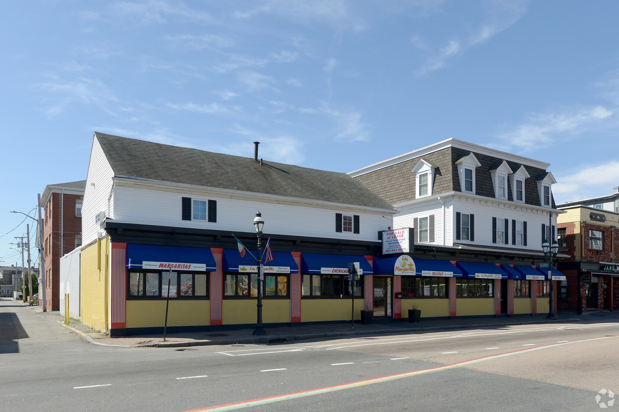 210-216 Atwells Ave, Providence, RI for sale Primary Photo- Image 1 of 1