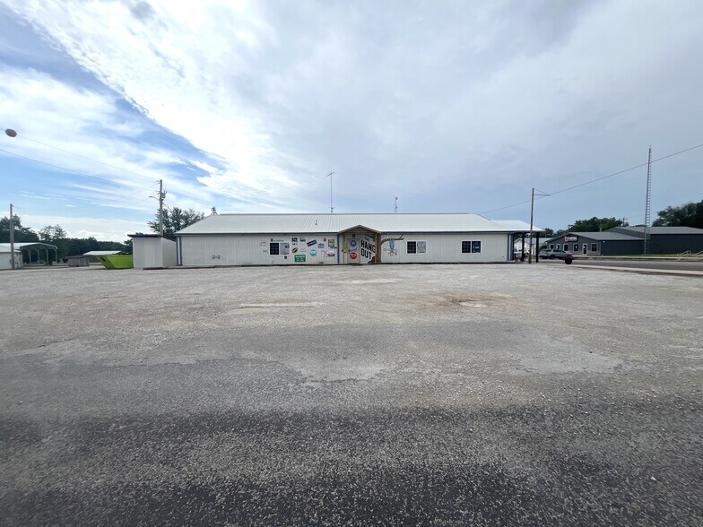 219 Main St, Hale, MO for sale - Primary Photo - Image 1 of 44