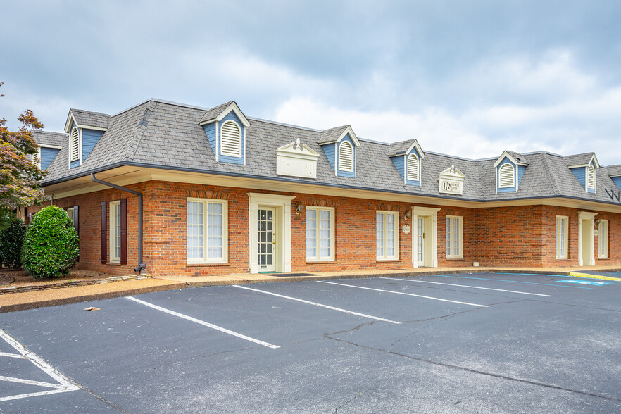 5811 Lee Hwy, Chattanooga, TN for sale - Building Photo - Image 2 of 25